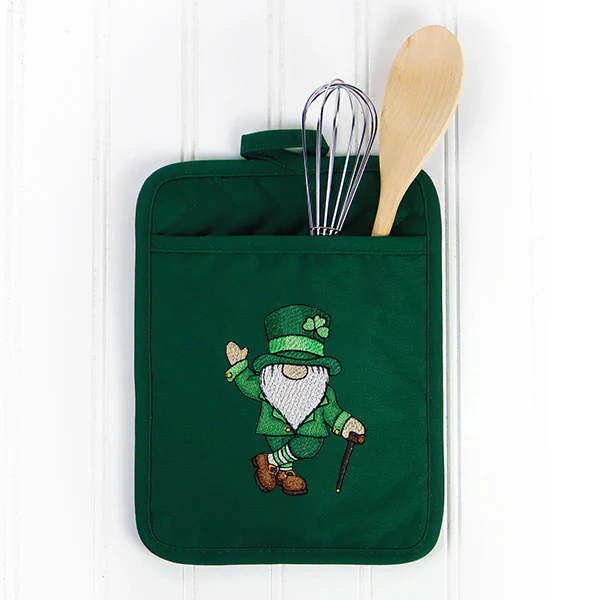 St Patrick's Day Gnome - Image 10