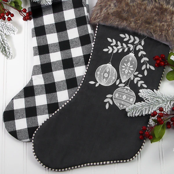 Very Merry Ornament Feature - Image 8