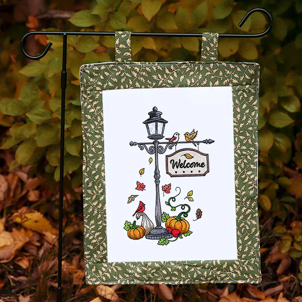 Welcome Autumn Lamppost - Image 4