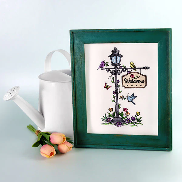Welcome Spring Lamppost - Image 4
