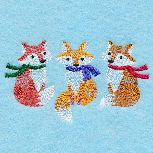 Wintertide Fox Trio - Image 5