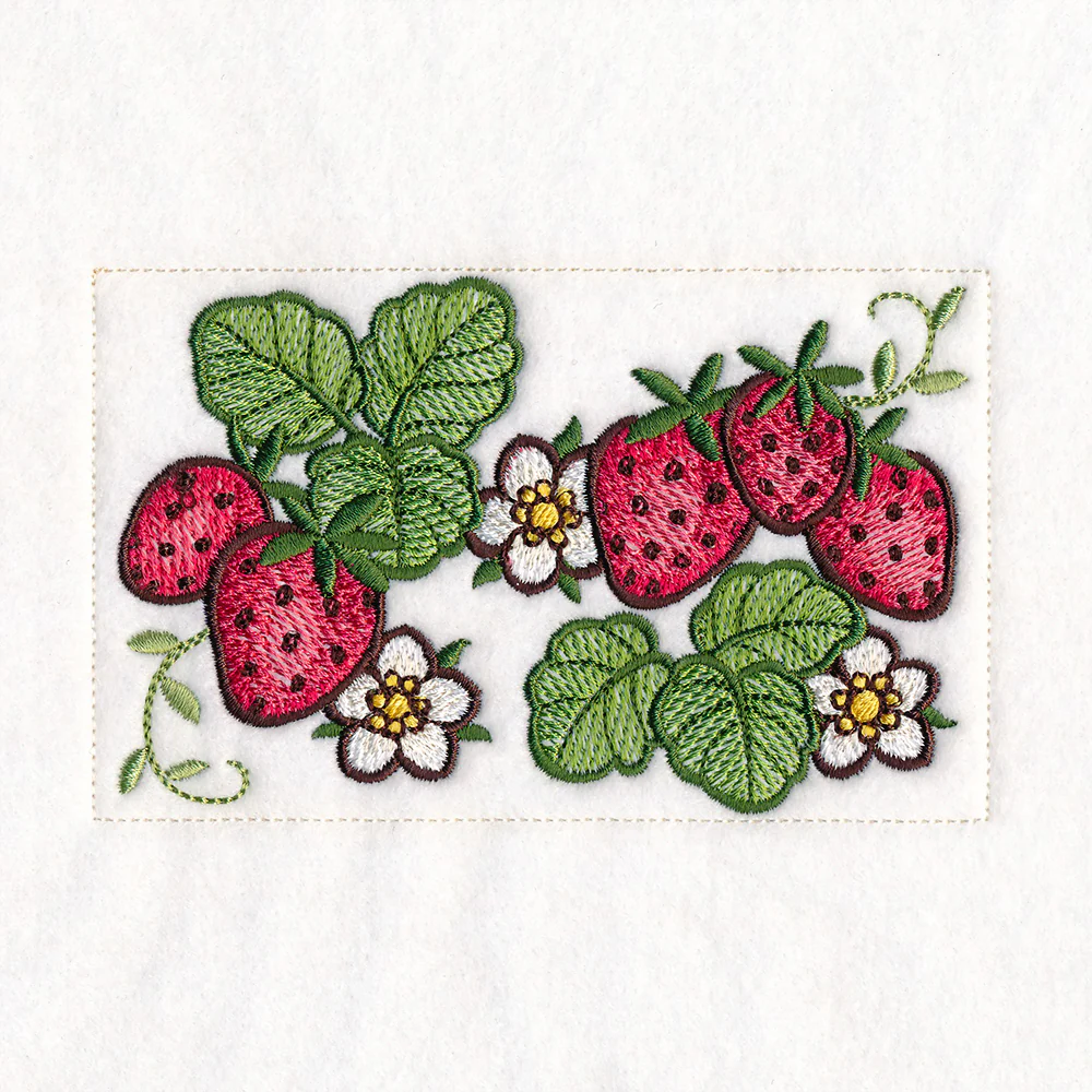 Woodland Animals Quilt - Strawberries - Image 4