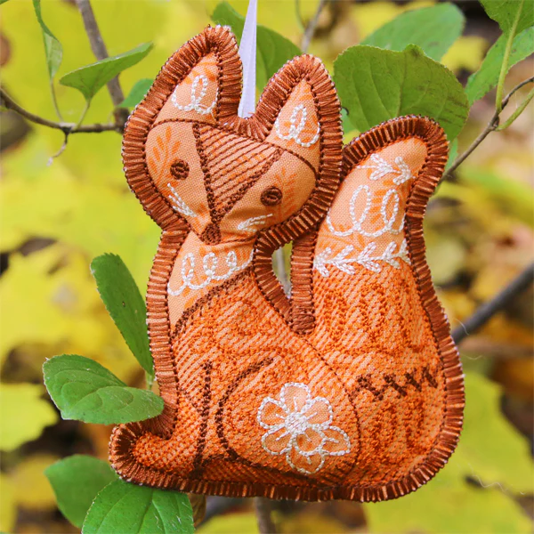Woodland Wildlife Ornament - Fox (In-the-Hoop) - Image 3